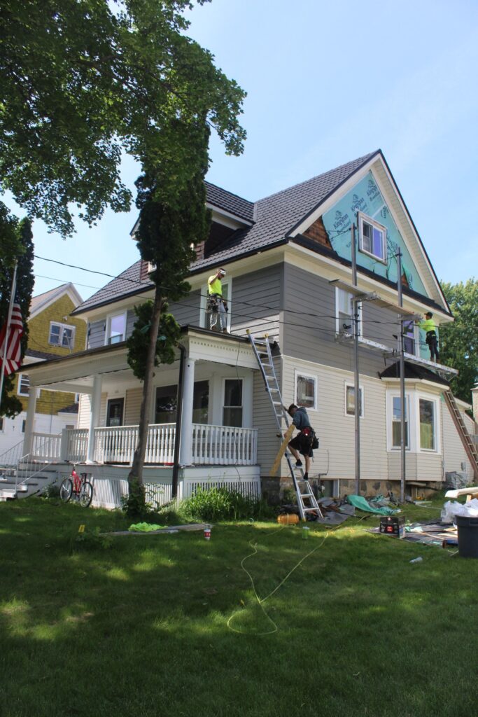 Siding installation in Janesville