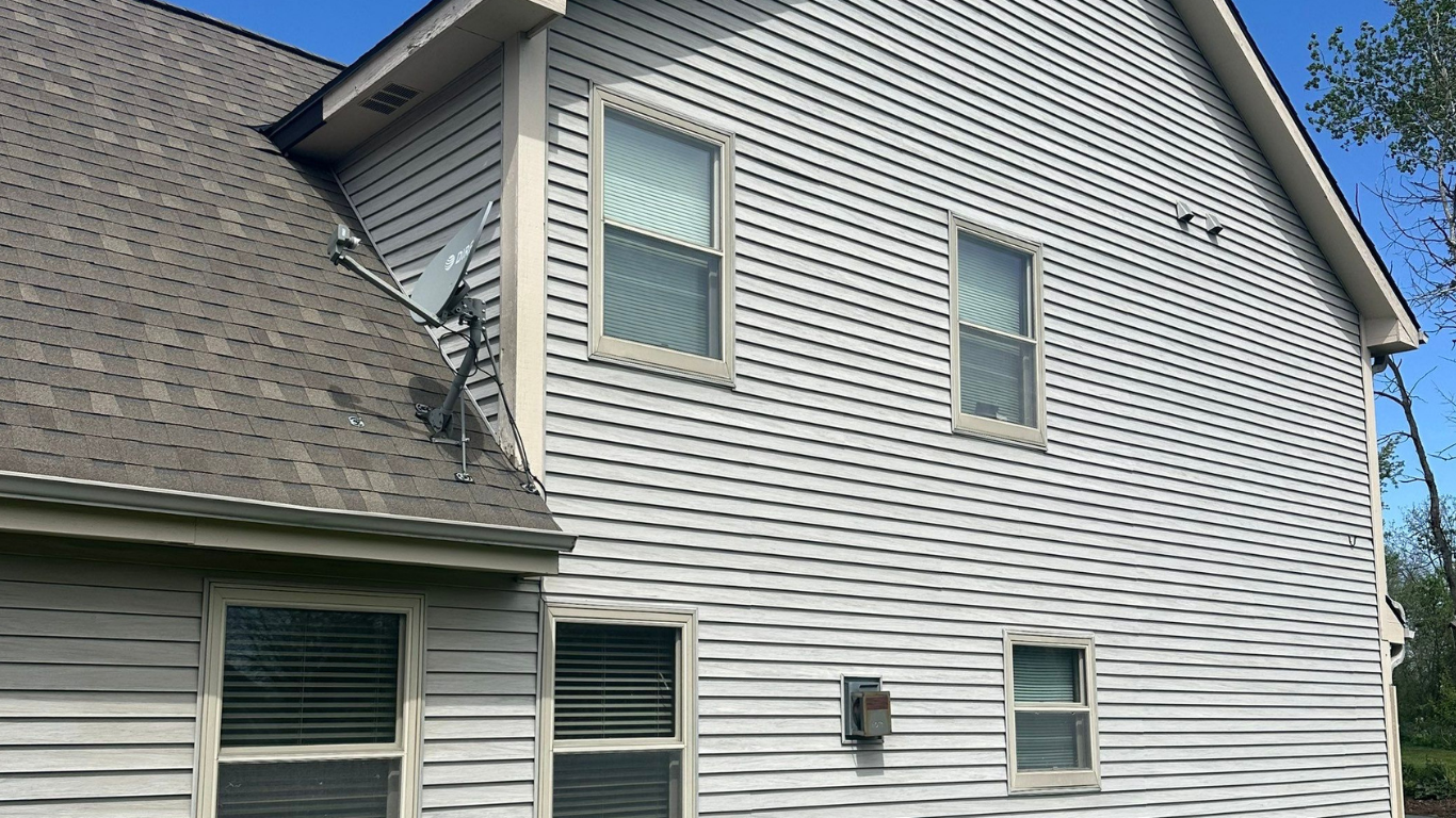 Loose Siding Repair Wisconsin